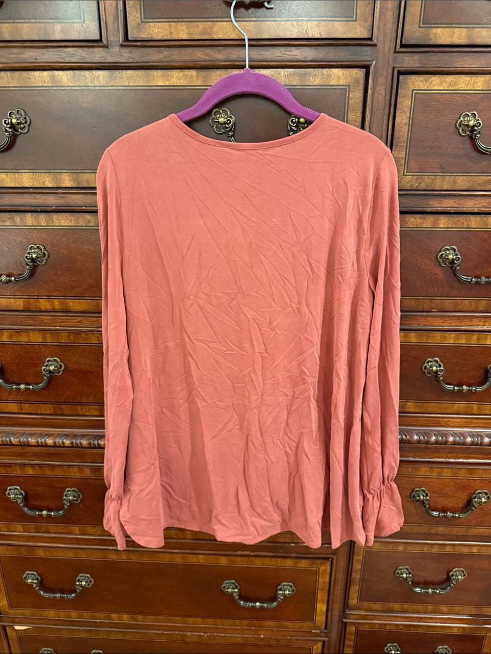 Cable & Gauge Salmon V-Neck Long-Sleeve Blouse - Picture 2 of 2
